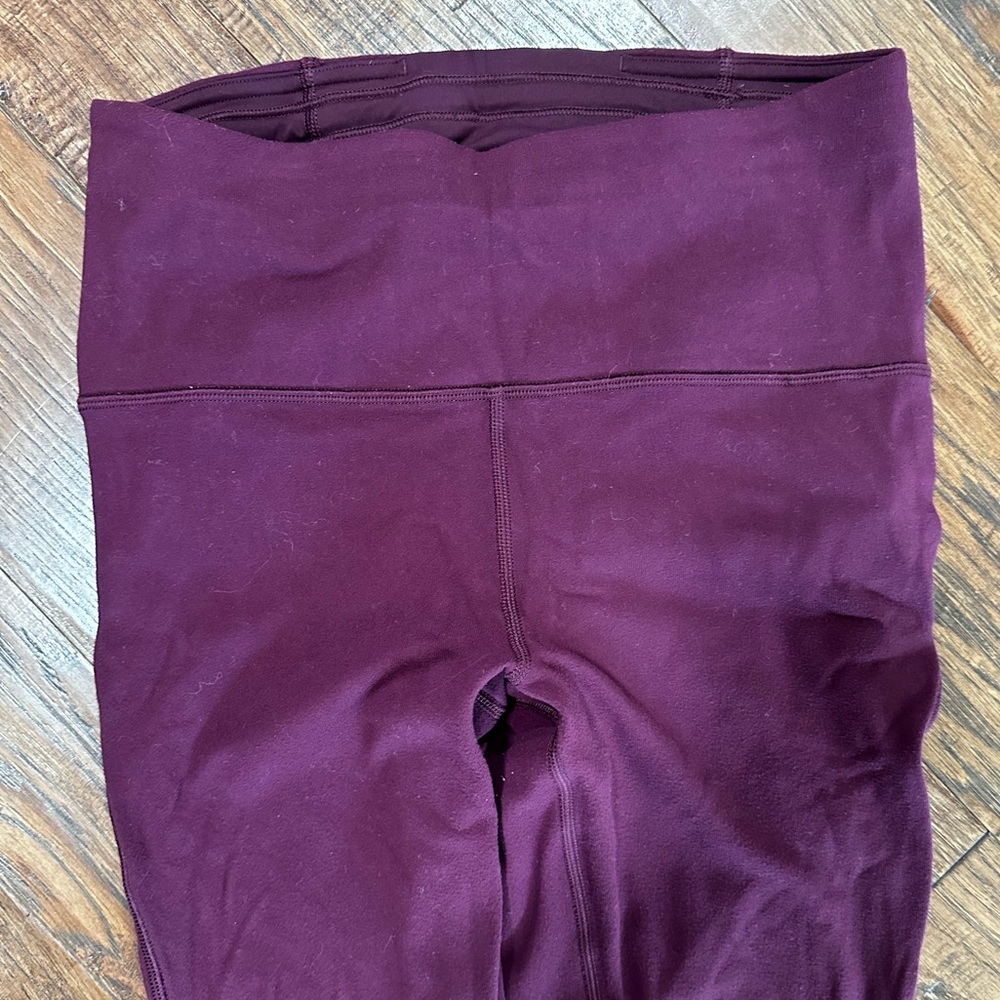 Lululemon Ruched Tights In Grape Color - Size 6 - image 4